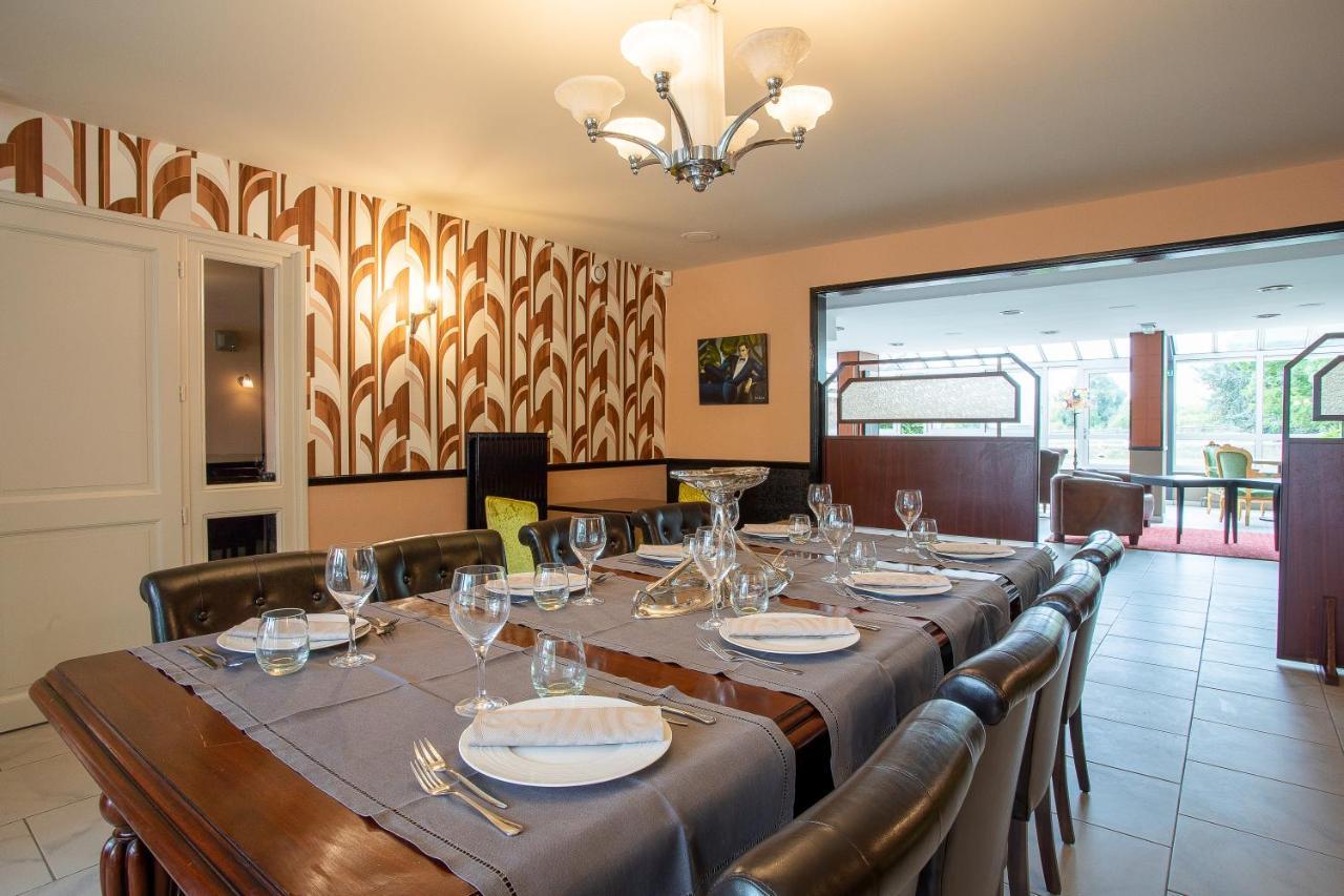 Logis Auberge Du Port バゼイユ エクステリア 写真