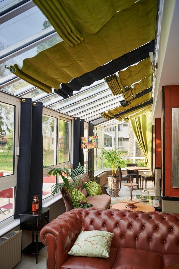 Logis Auberge Du Port バゼイユ エクステリア 写真